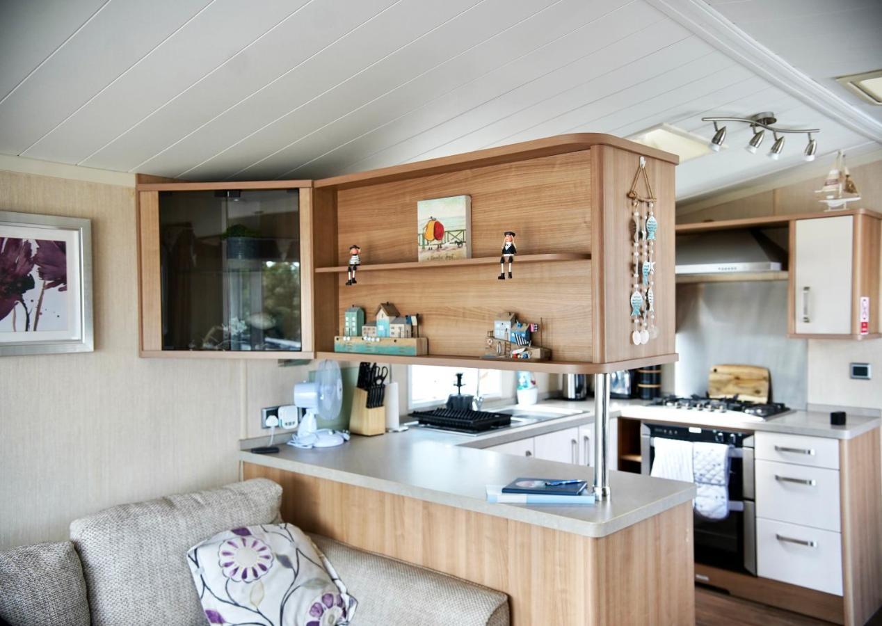 Sea Breeze Cabin Пул Екстер'єр фото