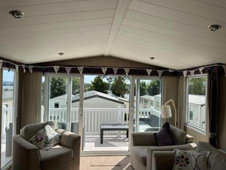 Sea Breeze Cabin Пул Екстер'єр фото